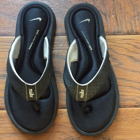 nike padded flip flops